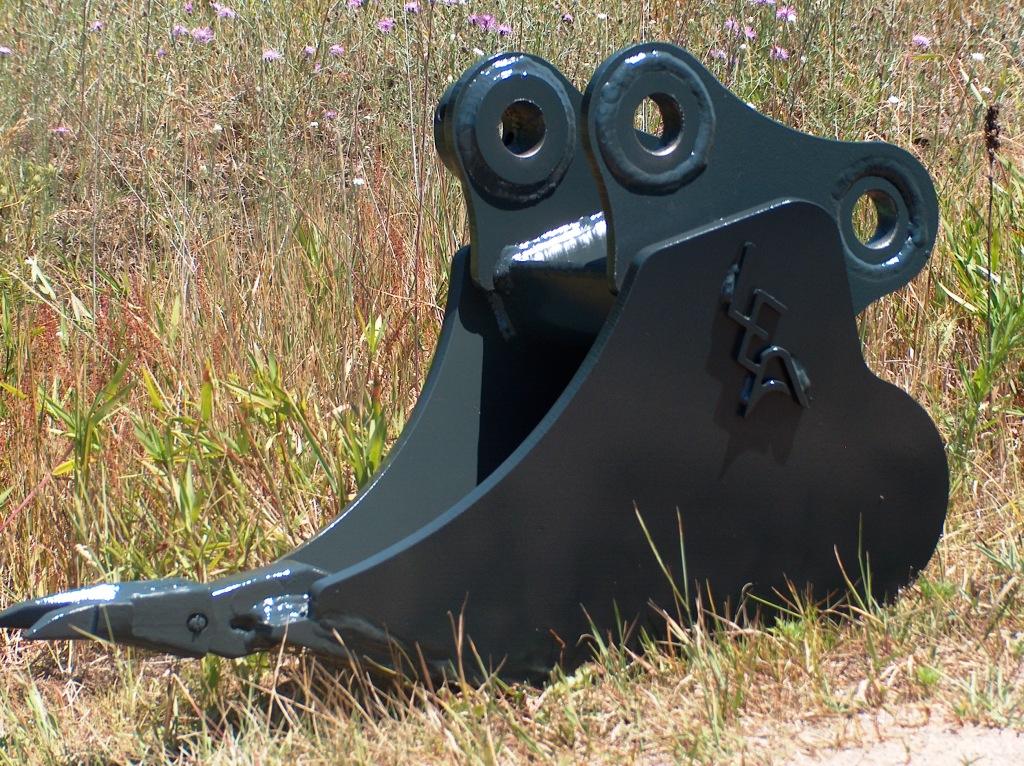 V-Raptor Bucket for excavators and backhoes